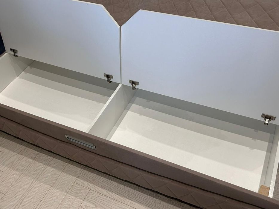 Диван-кровать в отличном состоянии