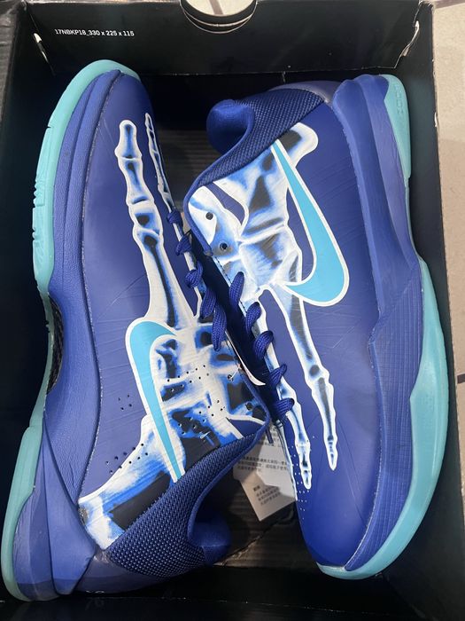 Кроссовки Nike Kobe