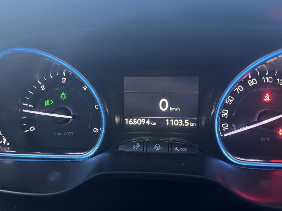 Peugeot 2008 1.6 HDI 2015