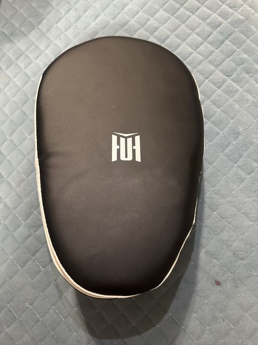 Боксерские перчатки, лапы