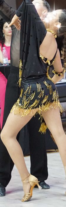 Рокля латиноамерикански танци за 15 г.