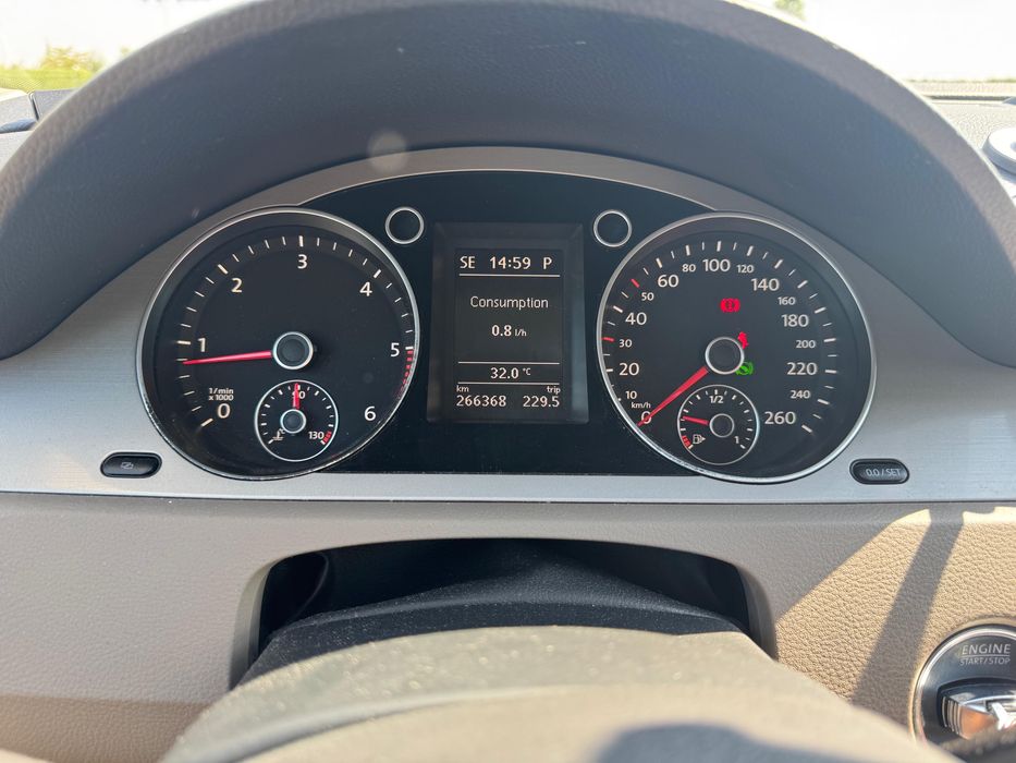 VOLKSWAGEN Passat 2010 — imagine 4