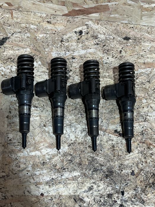 Injector Audi/Vw/Skoda 2.0 TDI BKD,AZV,BLB,BNA,BRE,BRF,BVG,BVF