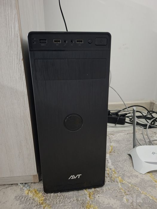 PC komplekt ikkita monitor bilan