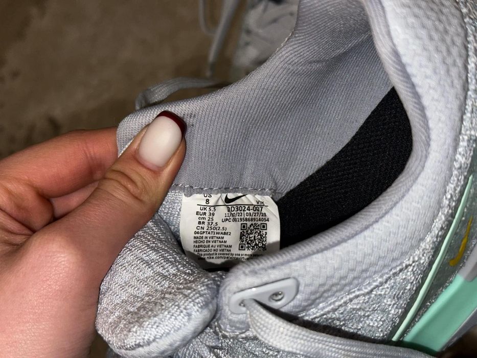 Маратонки  Nike 38 номер