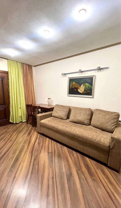 Цум 2в3/2/4 меб+тех балкон-2/6 Срочно 65квм 110-Школа