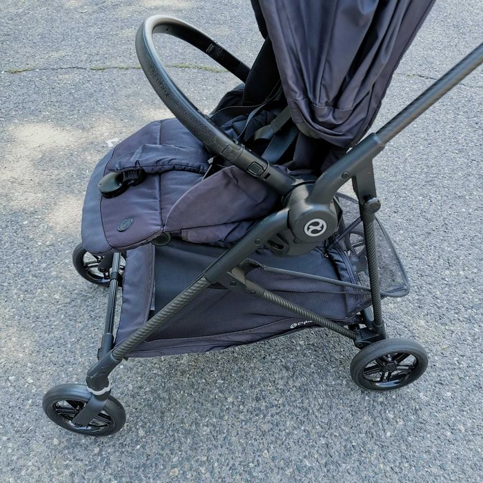 Carucior Cybex Melio cu cadru Carbon