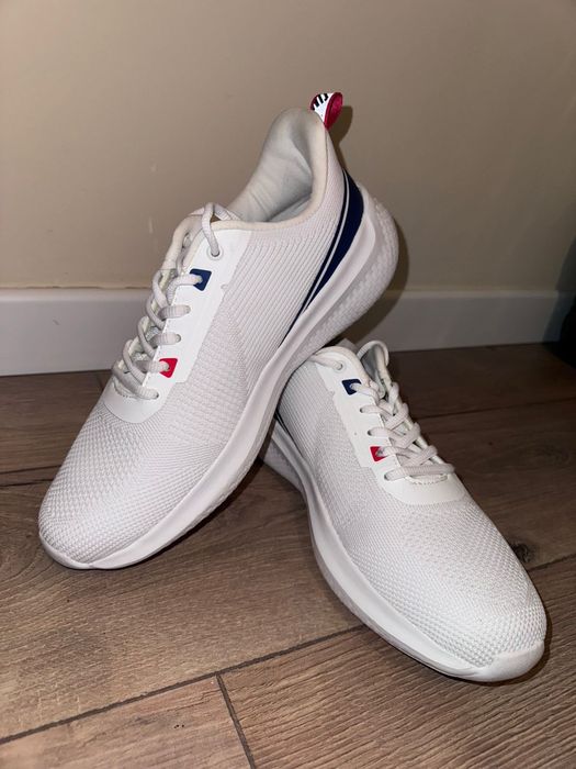 Продам новую кросовку