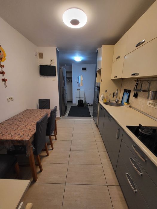 Inchiriez Apartament 3 camere Dristor