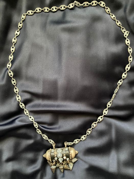 Бижута: колие AllSaints