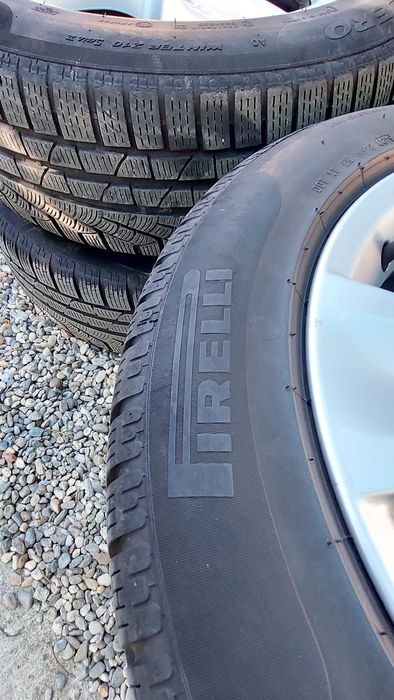 Jante Bmw Oem r17 echipate cu anvelope de iarna Pirelli!