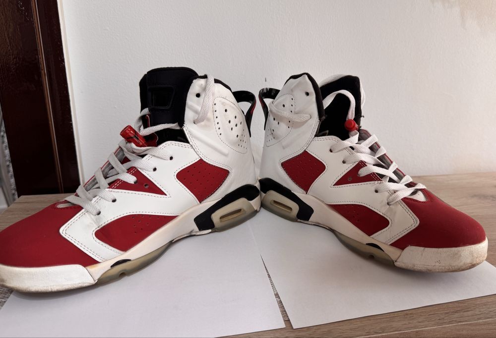 Jordan 6  Retro Carmine