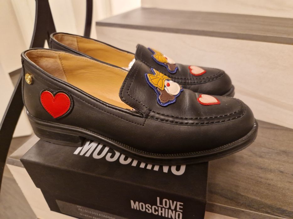 Дамски лоуфъри  LOVE MOSCHINO