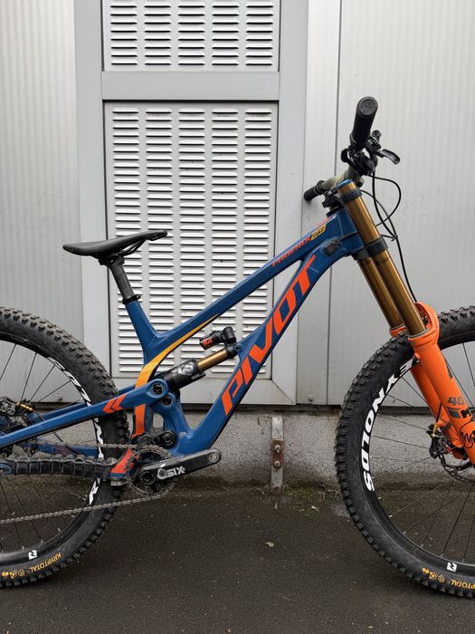 Pivot Phoenicx 29 Pro
