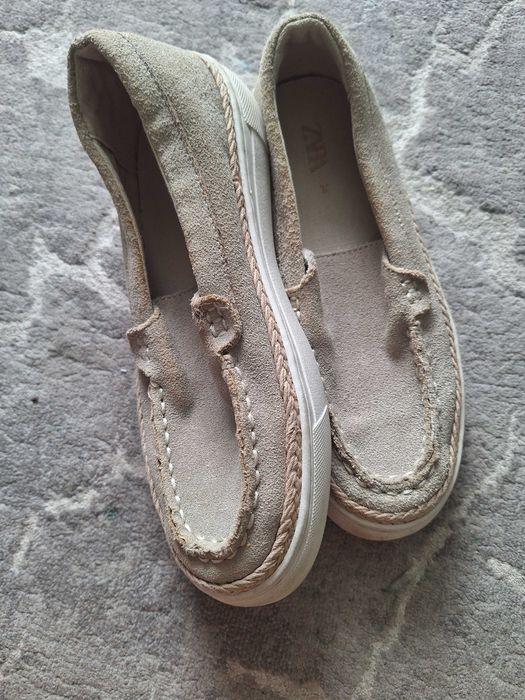 Vand pantofi baieti