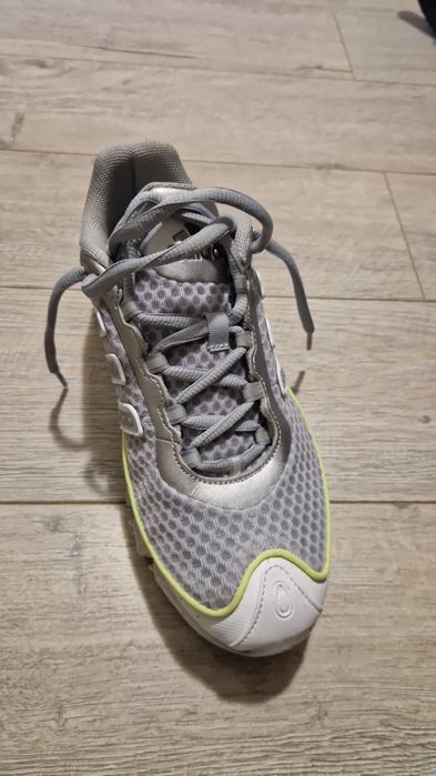 Кроссовки Adidas megaride