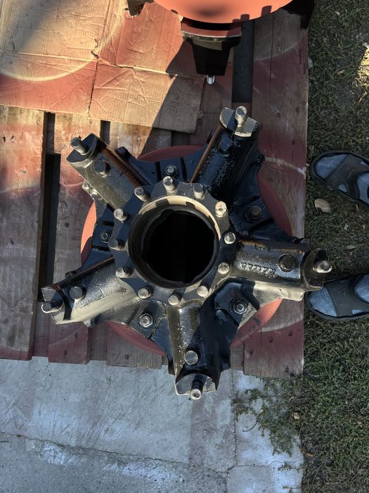 Продам Камаз по запчастям