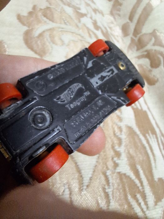 Машинка хот вилс