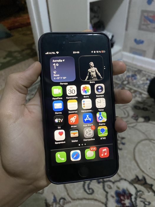 продам ,Iphone SE
