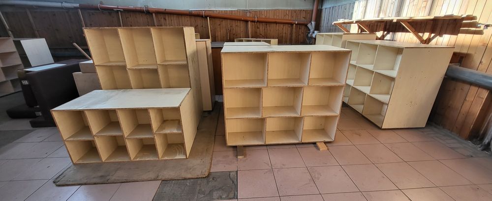 Продам шкафы,  тумбочки, ящики,