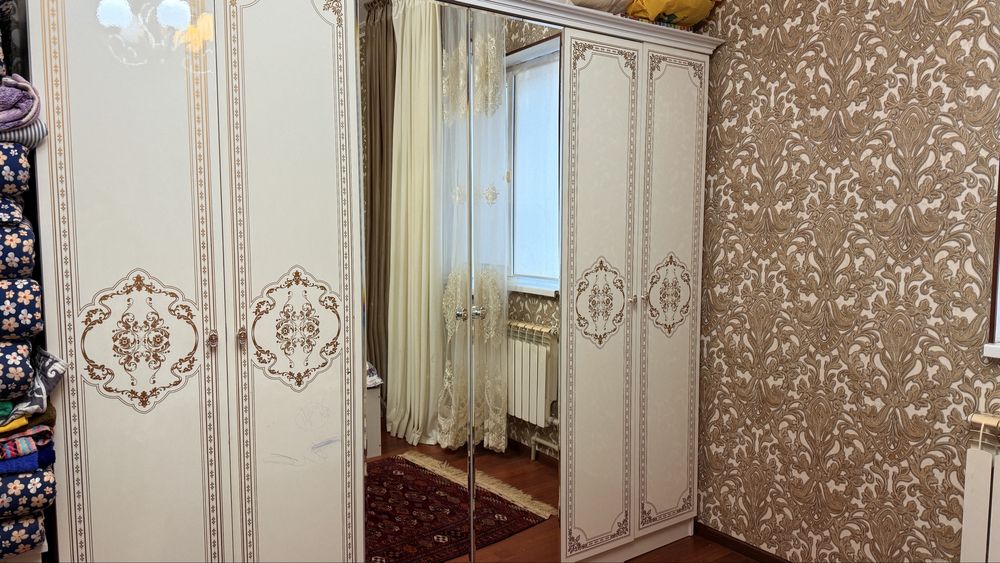 Спальный гарнитур