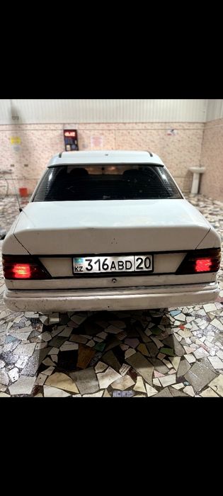 Продам или обменяю мерс 124