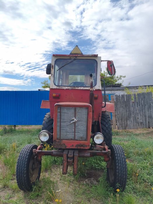 Продам трактор 25 в хоршем состояний