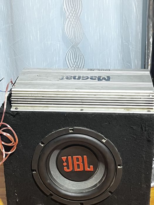 Vand soubwoofer auto JBL +amplificator