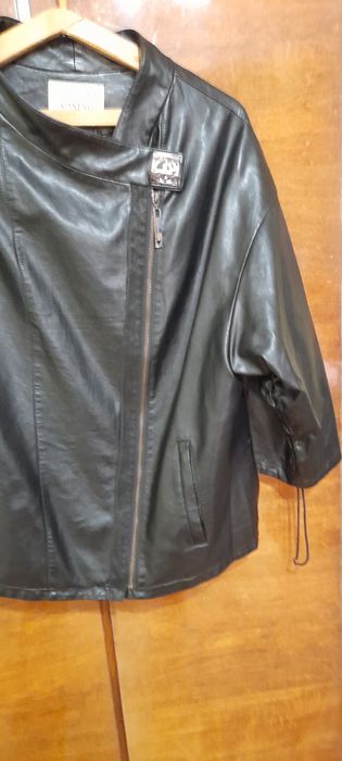 Куртка женская новая