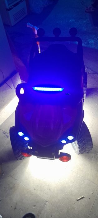 Детская машина продам срочно