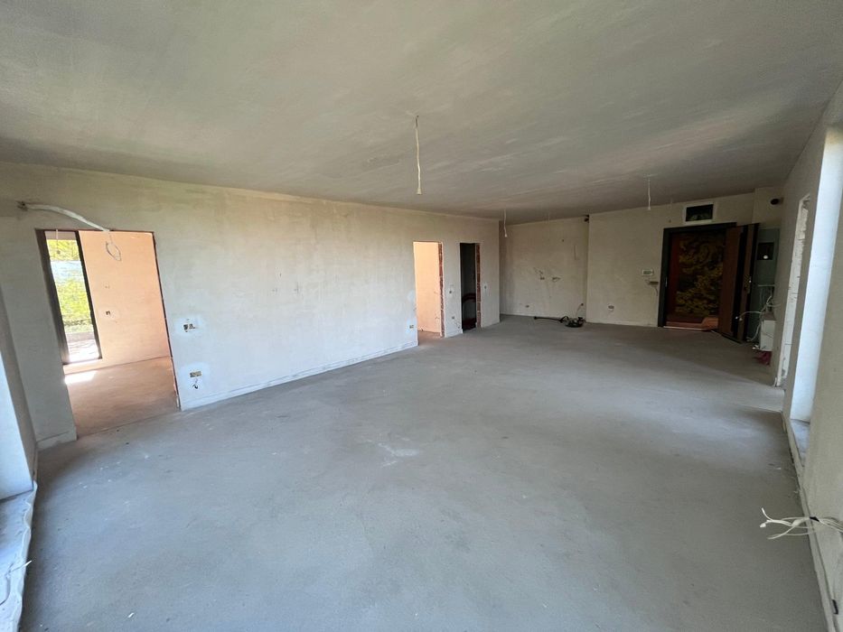 Четиристаен апартамент за продажба в ж.к. Бояна, 2090623