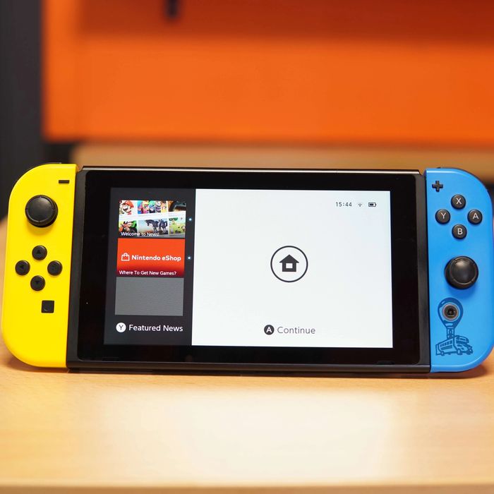 Nintendo Switch Fortnite Wildcat Edition, HAC-001