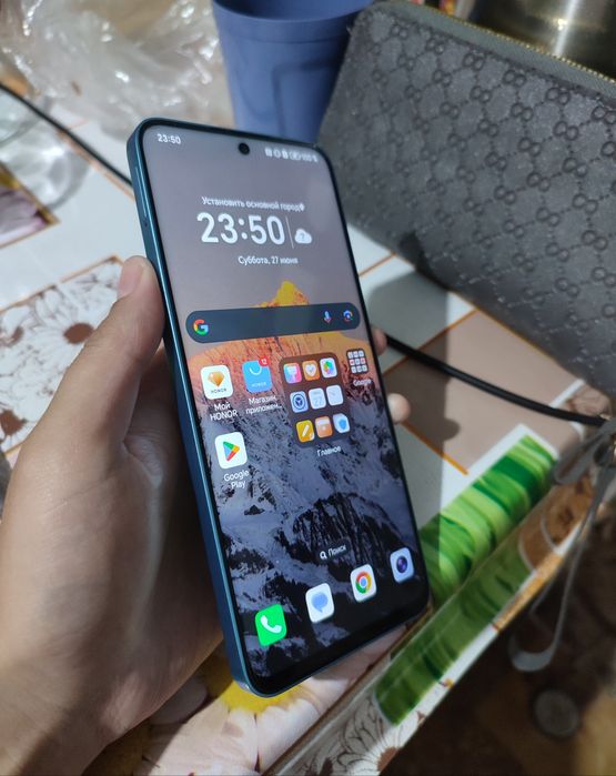 Honor x8a 6/128 продам
