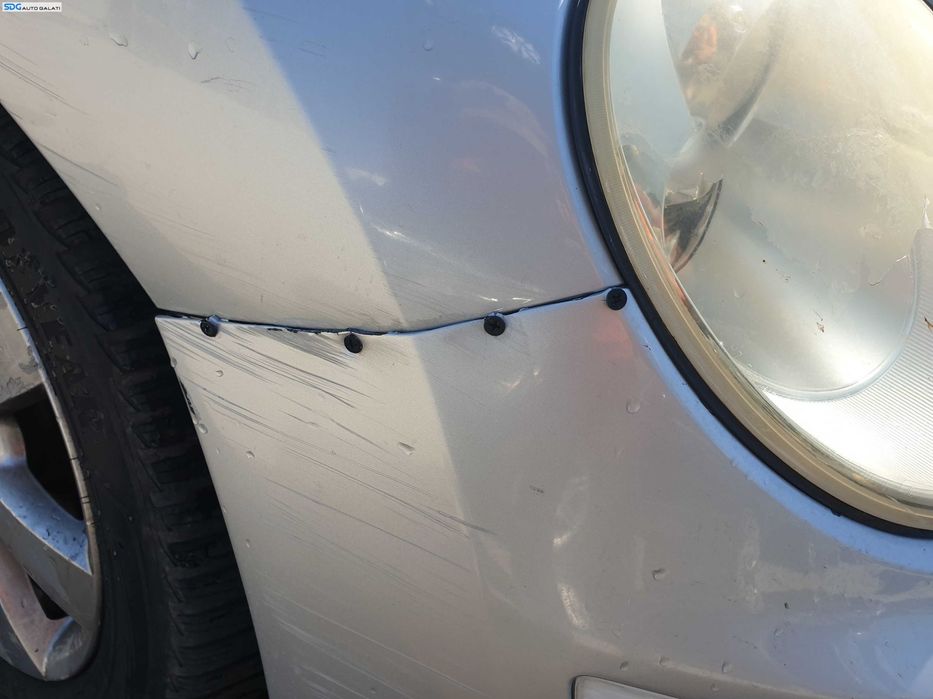 Bara Spoiler Fata cu Grile cu Defecte Volkswagen New Beetle FL Facelift 2005 - 2010 Culoare LA7W [K6829]