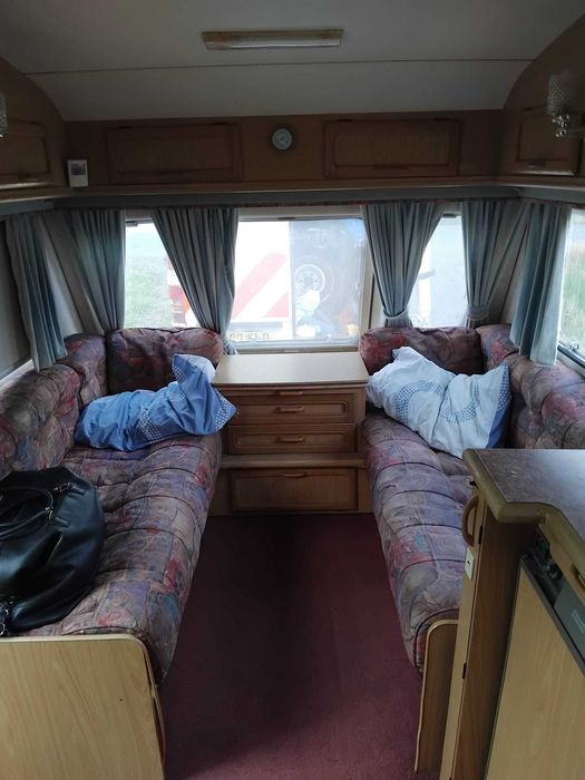 Rulota Caravan Bailey Senator 4 persoane 2002