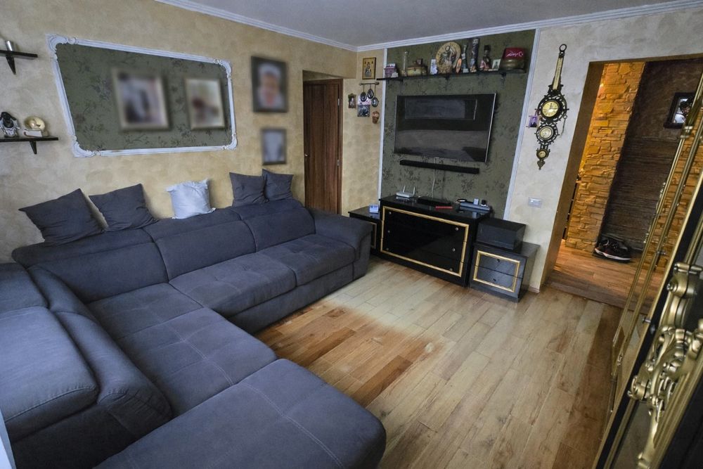 Apartament cu 2 camere Vand/schimb