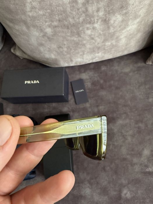 Мъжки очила Prada