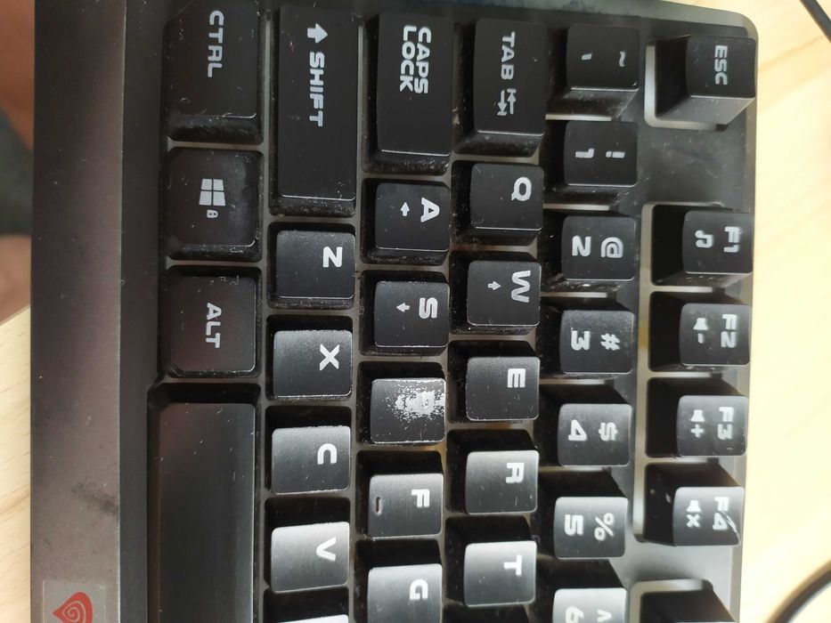 Клавиатура Genesis