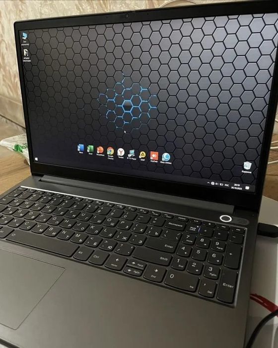 Ноутбук ThinkBook