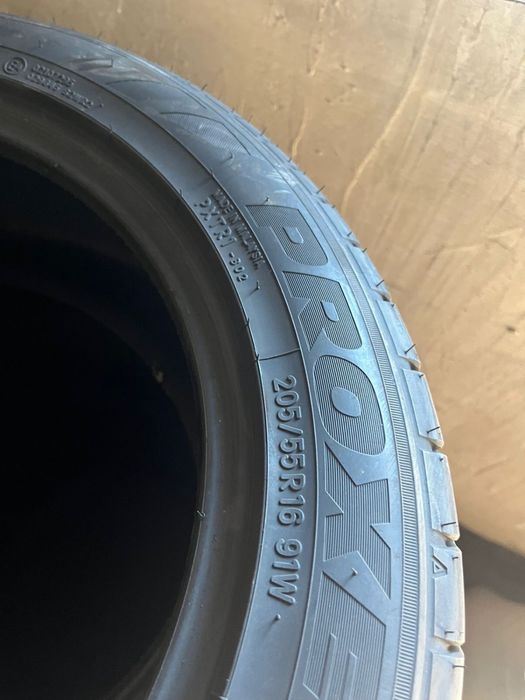 Продам комплект летних шин Toyo