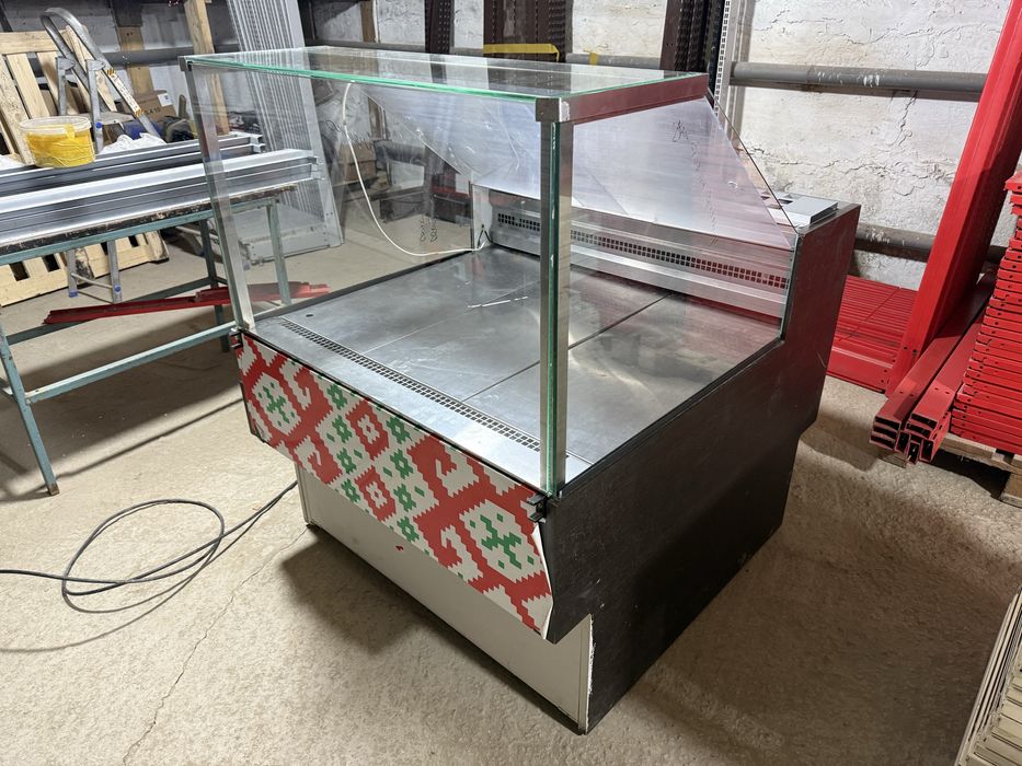 Витрина холодильная универсальная б/у