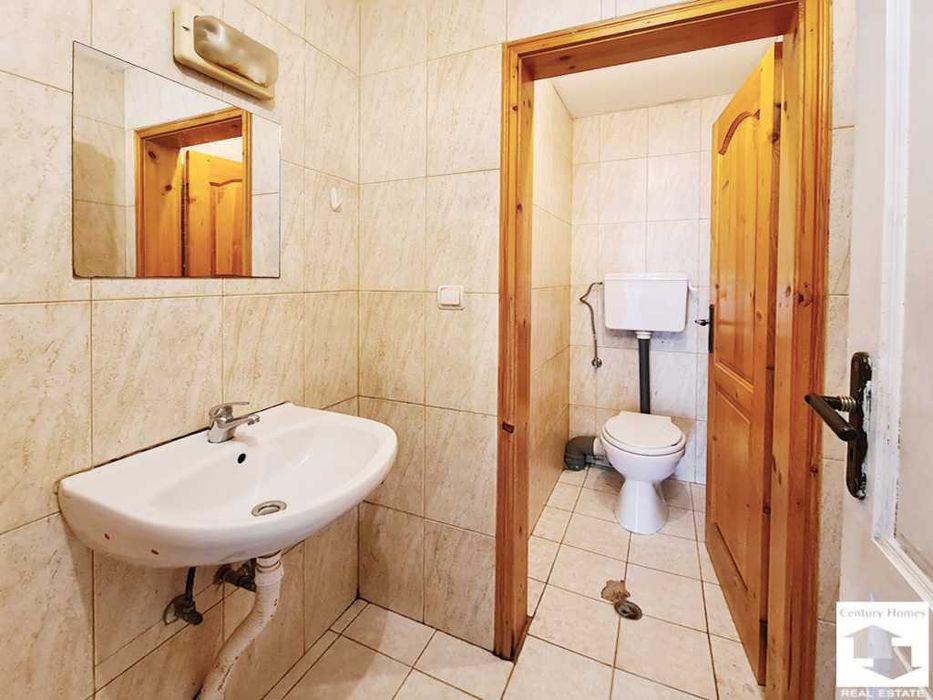 Продава се Магазин в Велико Търново, Център - 52 кв.м за 4000 €/кв.м - Снимка #4