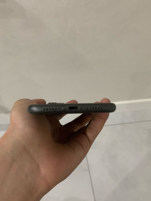 Iphone 11 в отличном состоянии