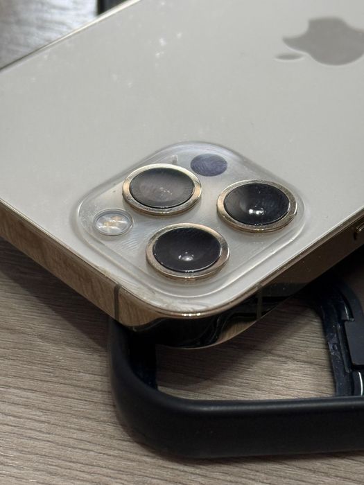 Продам iphone 12 pro