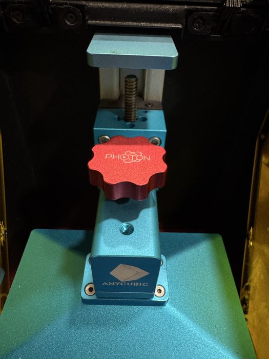 Продам фотополимерный принтер Anycubic Photon