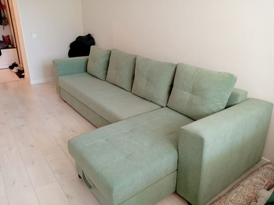 Продам угловой диван!