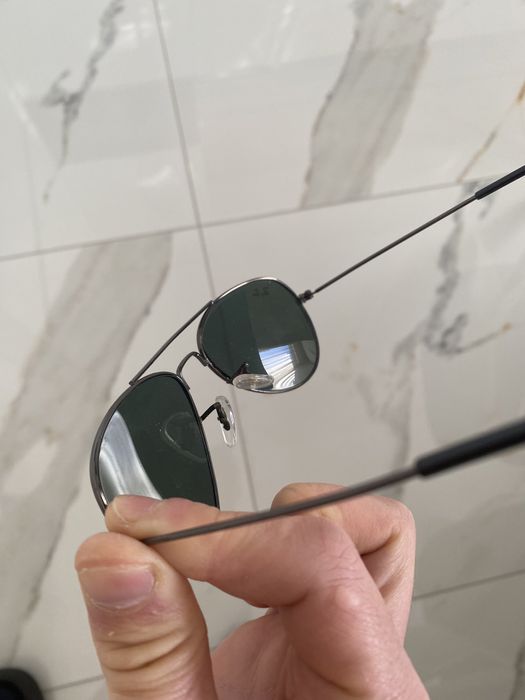 Продавам оригинални очила на RayBan