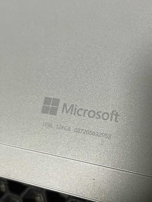 Microsoft Surface pro 5 шт. РАБОЧИЕ, на разбор или восстановление
