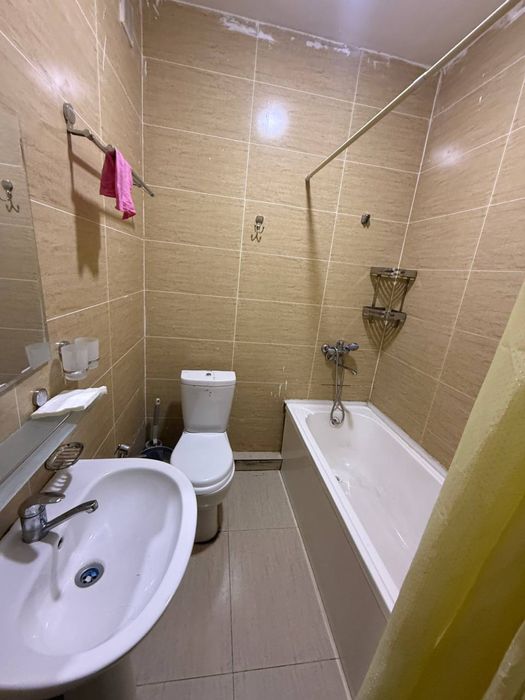 Сергели чоштепа 1 хона 2 хона килинган 9 етажли домнинг 2 чи етажи