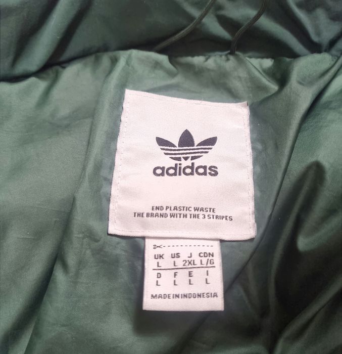 Пуховик adidas зеленый